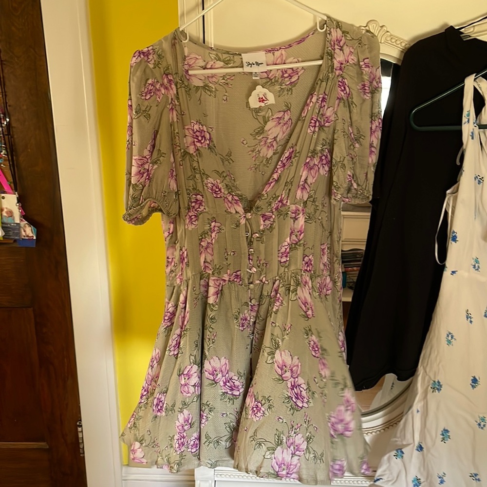 Dress flowers
